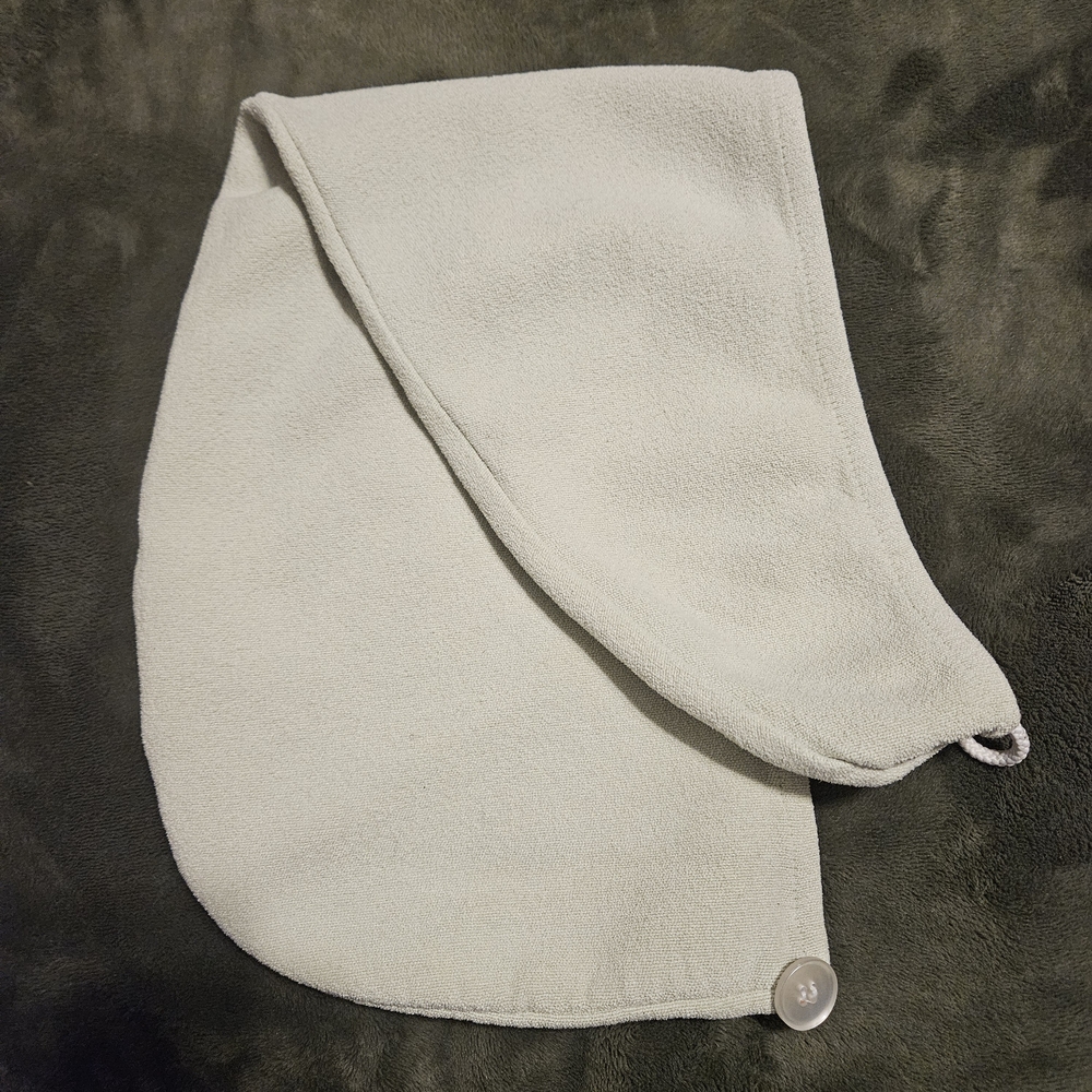 Sage Green Aquis Hair Towel with Button Closure